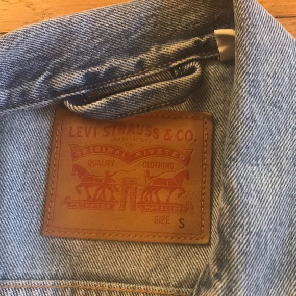 Men’s Size Small Levi’s Jacket Stonewash - Picture 2 of 7